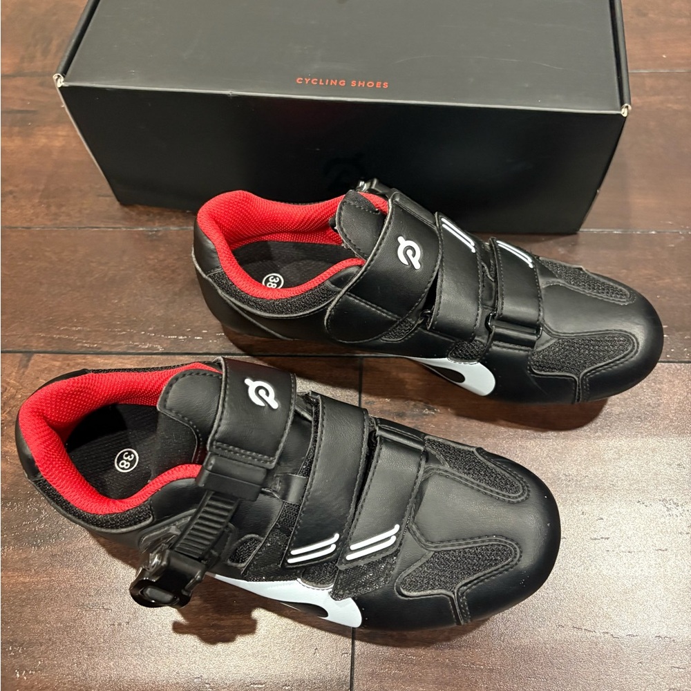 Peloton size 38 shoes